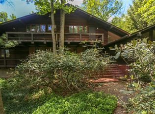 8 Galileo Ct, Suffern, NY 10901