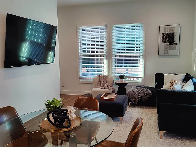 255 Kelmscott Ln — Photo 9