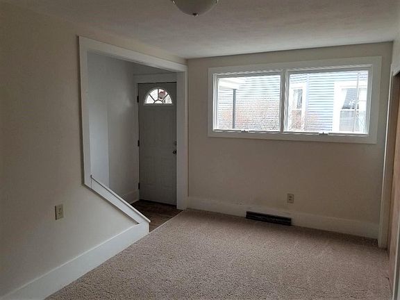 3rd image of 1113 Buckland Ave