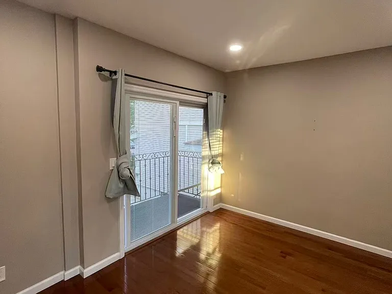 126 Mills Ave #2 — Photo 9