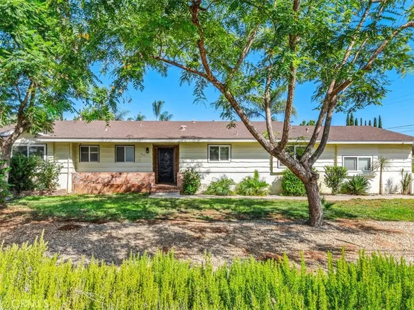 838 E 17th Ave, Escondido, CA 92025