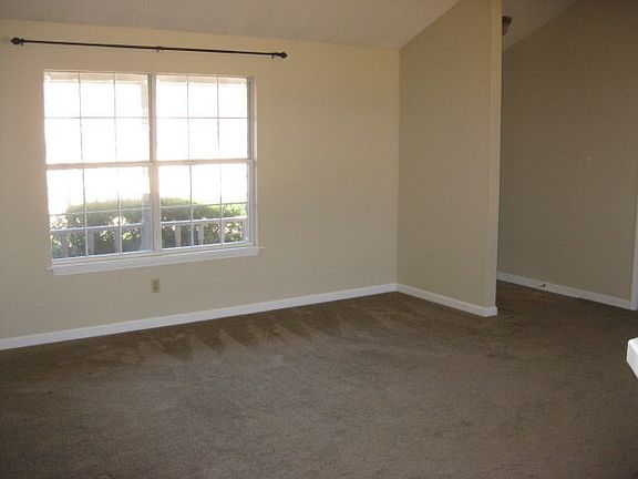 2nd image of 214 Fair Oaks Dr