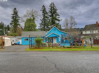 402 SE 3rd Ave, Estacada, OR 97023