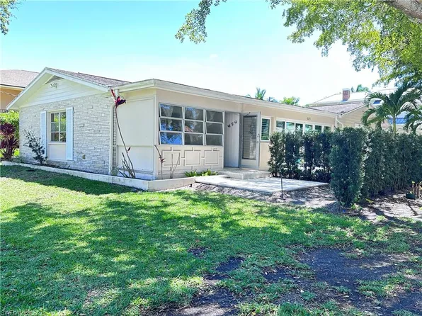 1011 7th ST S #1011, NAPLES, FL 34102