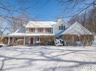 15 Vista Dr, Boonton, NJ 07005