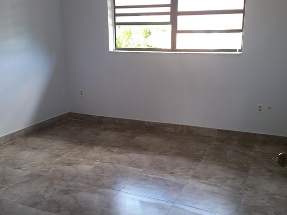 5th image of 580 NW 109th Ave #1303