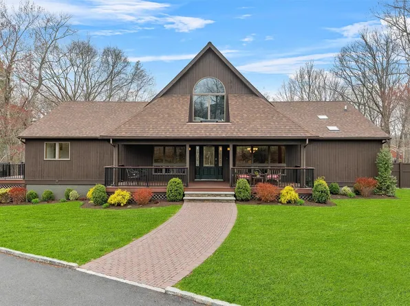 217 Locust Avenue, Cortlandt Manor, NY 10567