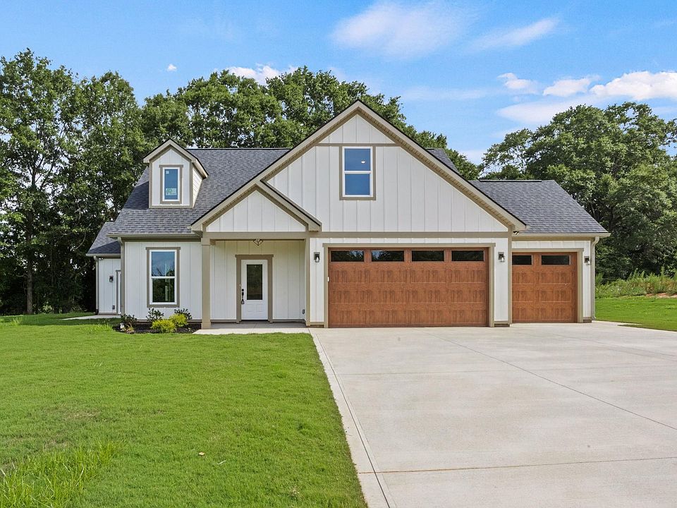 1st image of 366 Lyman Lake Rd