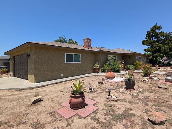 2nd image of 404 Fall Ave