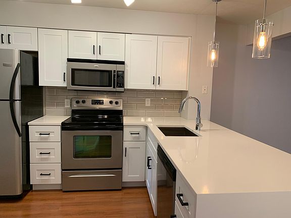 Kitchen with accent lighting