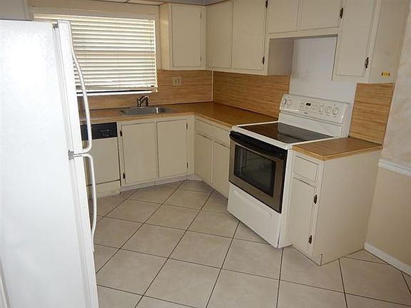 2nd image of 10207 Snrise Lks Blvd APT 209
