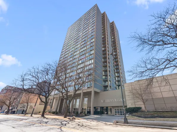 5320 N Sheridan Rd APT 2201, Chicago, IL 60640