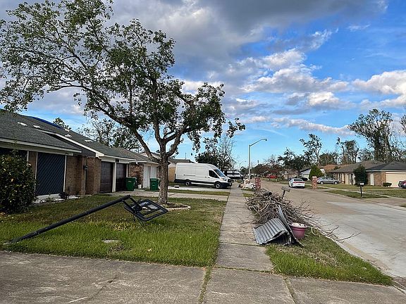 5th image of 2541 English Colony Dr