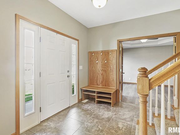 3rd image of 600 Wind Meadow Dr