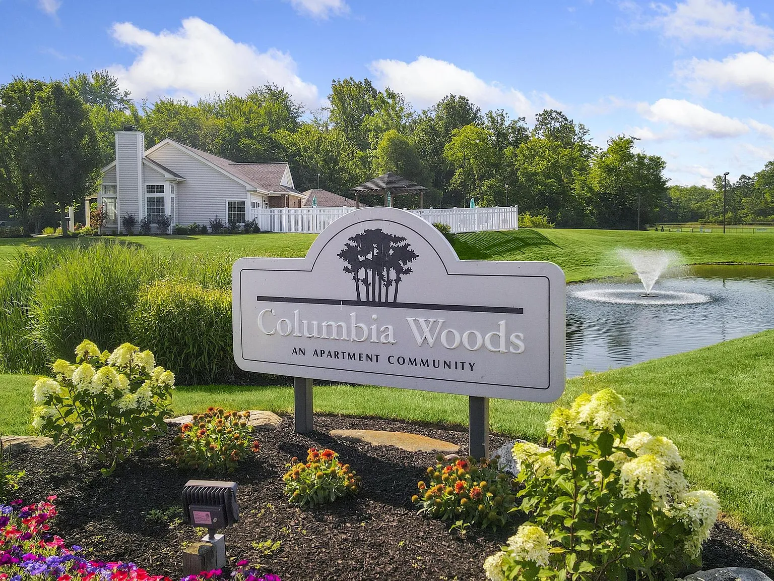 Columbia Woods Apartments - Greater Akron — Photo 1