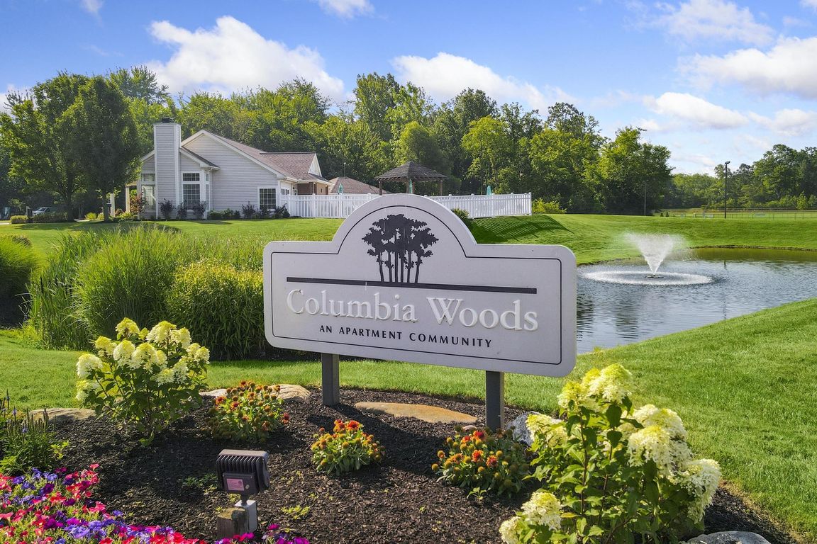Entrance to Columbia Woods Apartments
