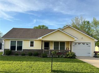 202 W 2nd St, Garden City, MO 64747