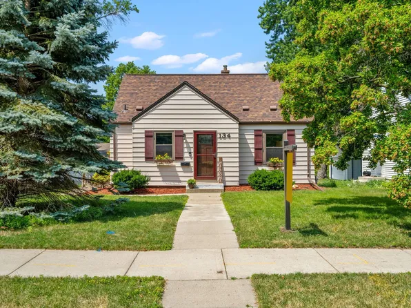 134 Van Buren Ave S, Hopkins, MN 55343