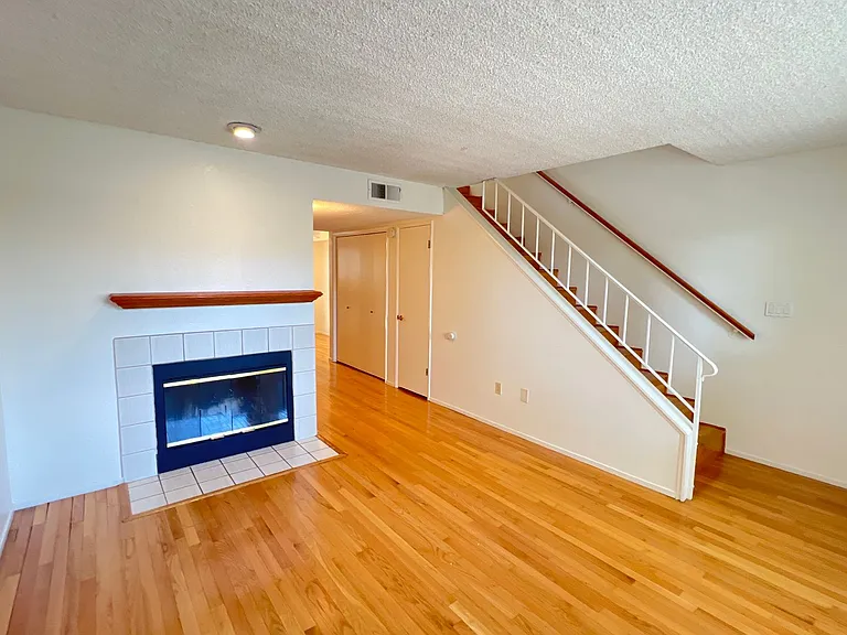 2600 Brookside Dr #116 — Photo 4