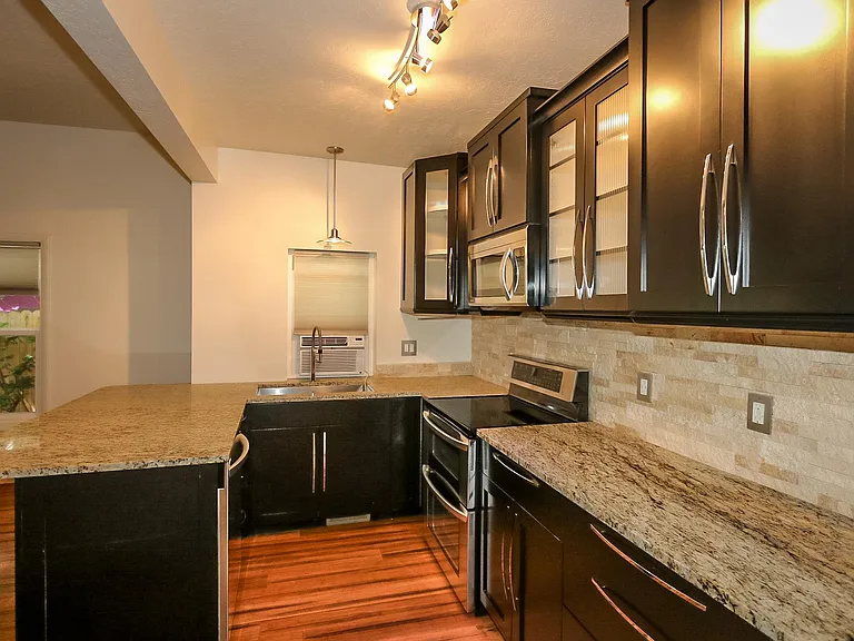 84 R St #3 — Photo 8