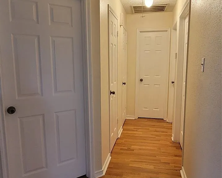 20111 Beechview Ln — Photo 11
