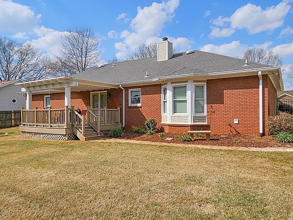 5th image of 106 Teal Park Ln