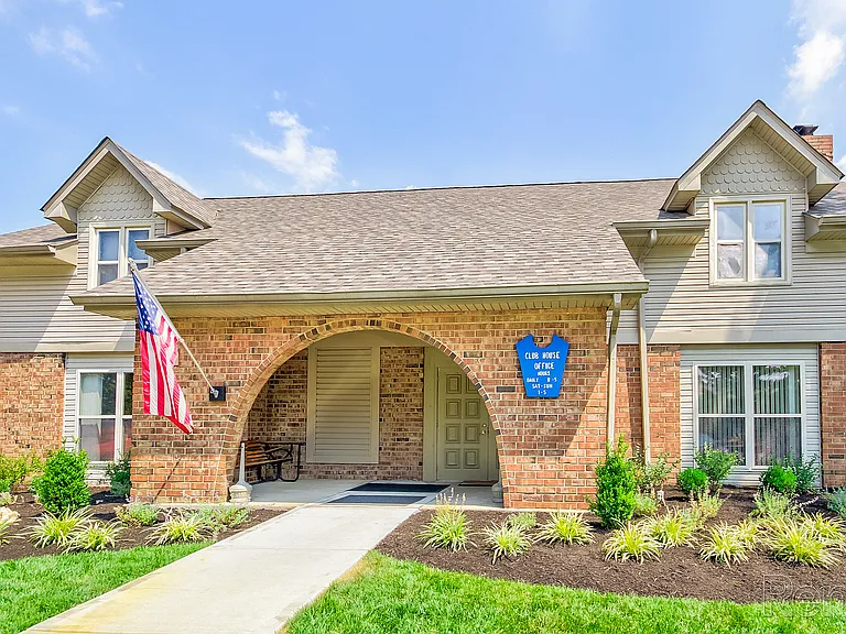Twin Lakes Apartments of Carmel — Photo 6