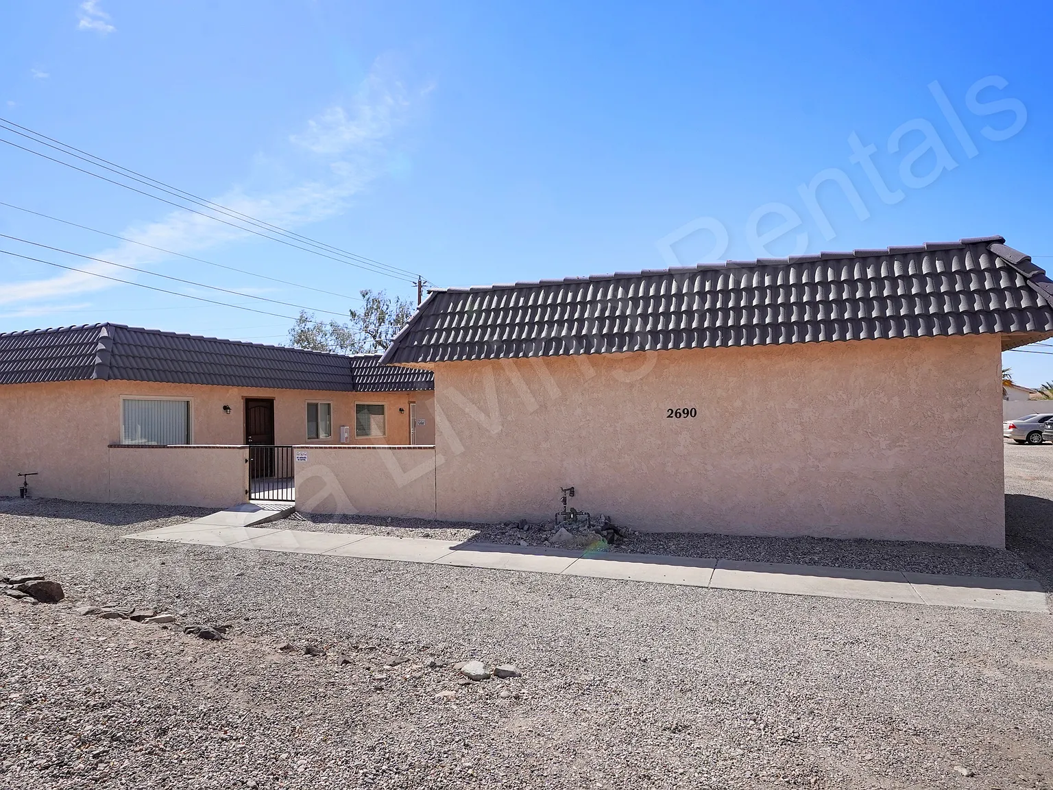 2 bed, 725 sqft, $975 — Photo 2