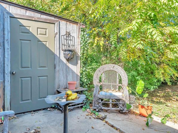 11409 Manchester Rd, Saint Louis, MO 63122