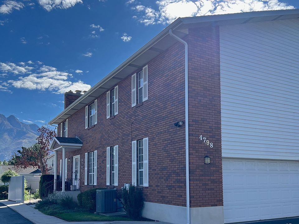 1st image of 4798 S Saxony Cir