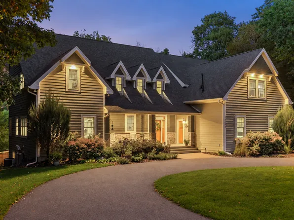 18508 Ridgewood Rd, Wayzata, MN 55391