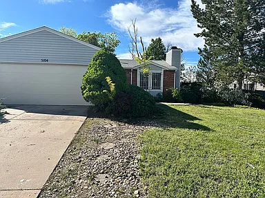 5104 Columbus Way — exterior photo