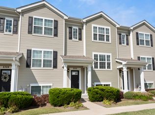 2331 Upland Rd, Hampshire, IL 60140