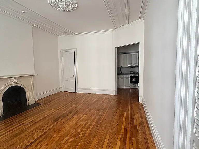 42 W 56th St #3A — Photo 2
