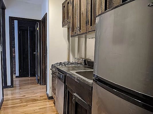 1st image of 520 E 14th St APT 36