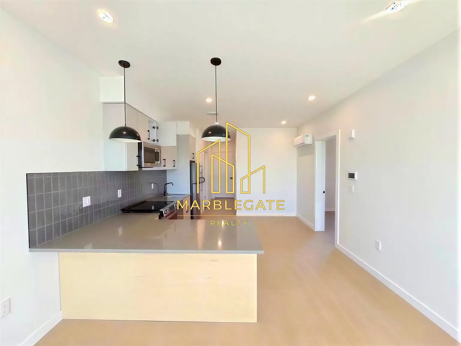 2 bed, 910 sqft, $2,900 — Photo 4