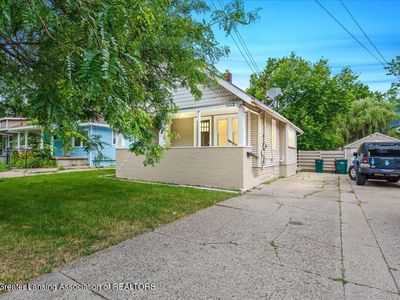 1112 W Willow St, Lansing, MI, 48915