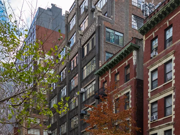 360 West 36th Street image 19 of 19