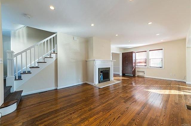 1st image of 115 Grandview Ave