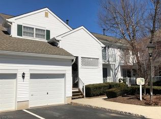 32 Smithfield Ct, Basking Ridge, NJ 07920