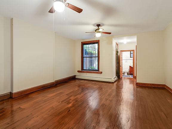 4th image of 427 W 147th St