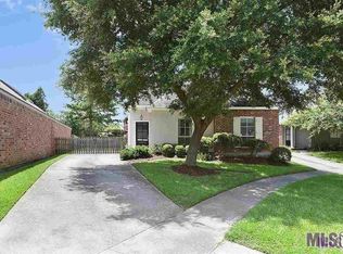 10248 Springwind Ct, Baton Rouge, LA 70810