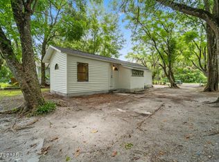 336 S Delaware Ave, Deland, FL 32720