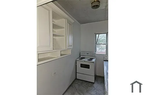444 Brock Ave #1 Photo 1