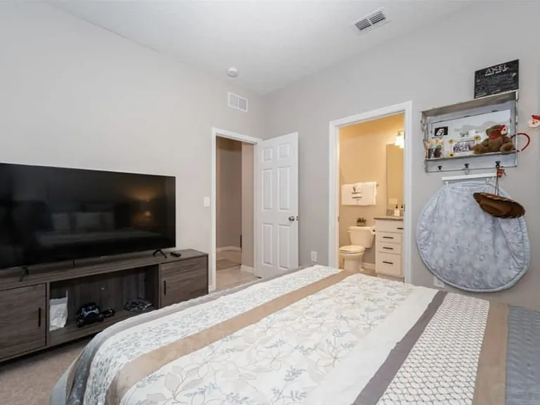 217 Citrus Isle Loop — Photo 9