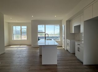 5 Rondeau Dr, Saint Albert, AB T8N 7X8