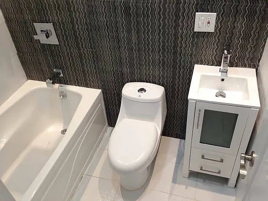 Rented by In Haus LLC | media 24