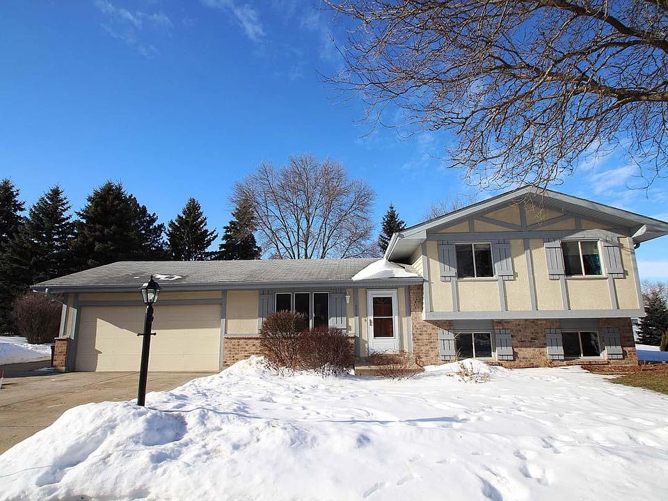 1st image of 2704 Bristol Ct