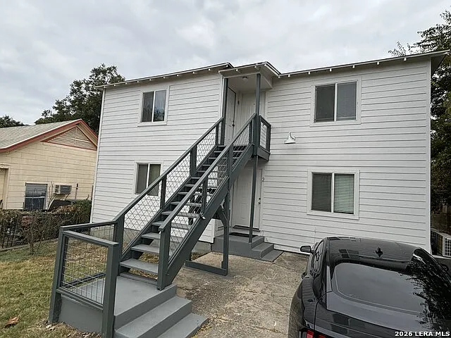 Studio, 1.0 bath, 550 sqft, $800 — Photo 1