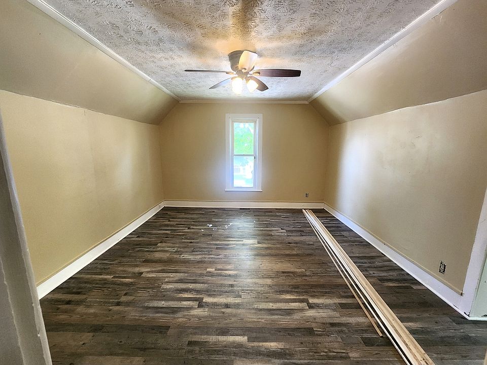 1st image of 139 Charles St #139.5